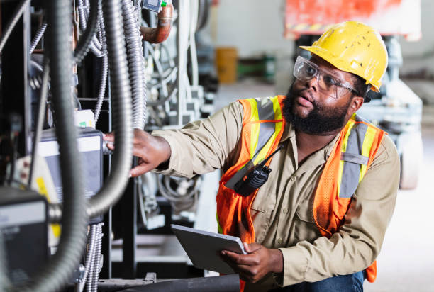 Best Electric Panel Repair  in Strathmore, CA