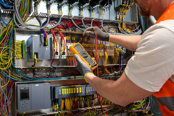 Electrical Outlet Repair in Strathmore, CA
